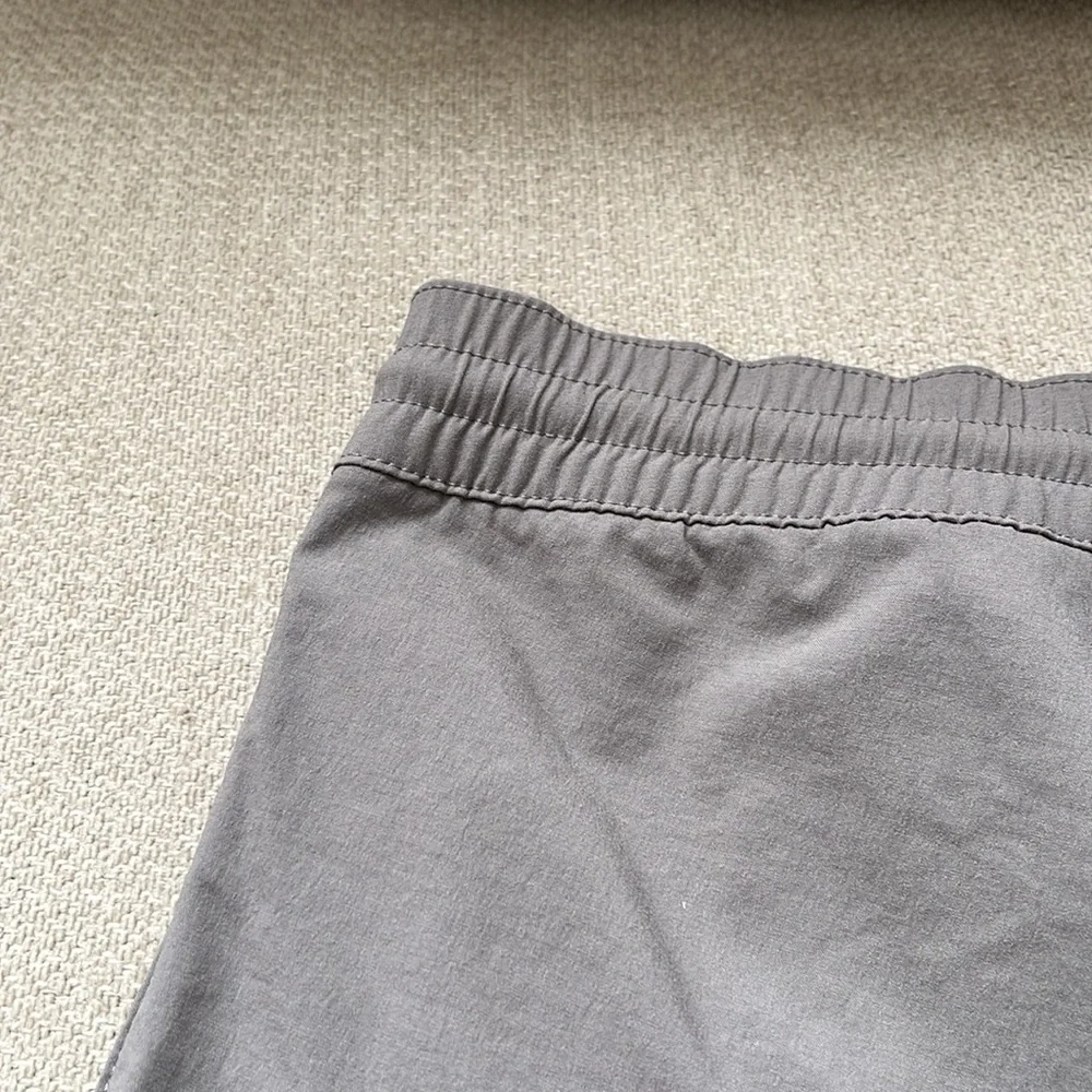Topo Designs Mens Shorts Grey Nylon Stretch Outdoor Athleisure Size Small - Picture 11 of 11